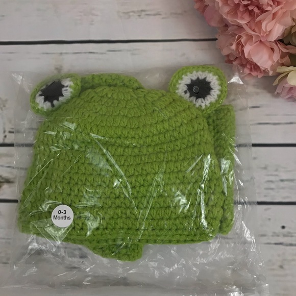 Newborn Baby Crochet Knit Frog Outfit Photo Prop - Picture 8 of 8